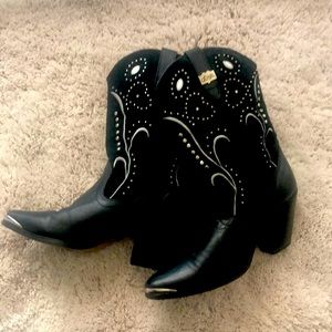 Black Dingo Cowgirl boots